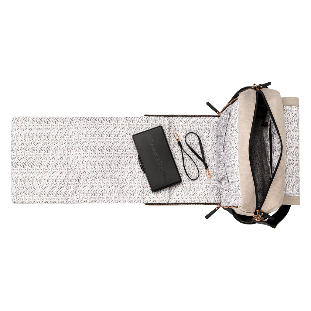 Petunia Pickle Bottom - Boxy Backpack Diaper Bag - Sand/Black